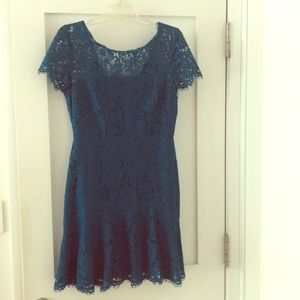 Diane Von Furstenburg lace dress. Size 6